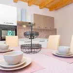 2 Bedroom Beautiful In *