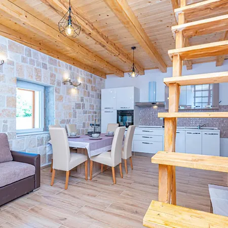 Hébergement de vacances 2 Bedroom Beautiful In