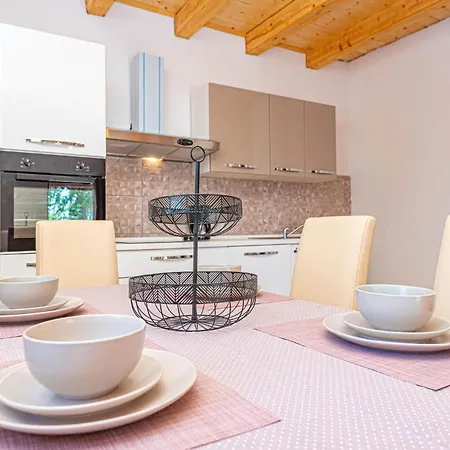 2 Bedroom Beautiful In *