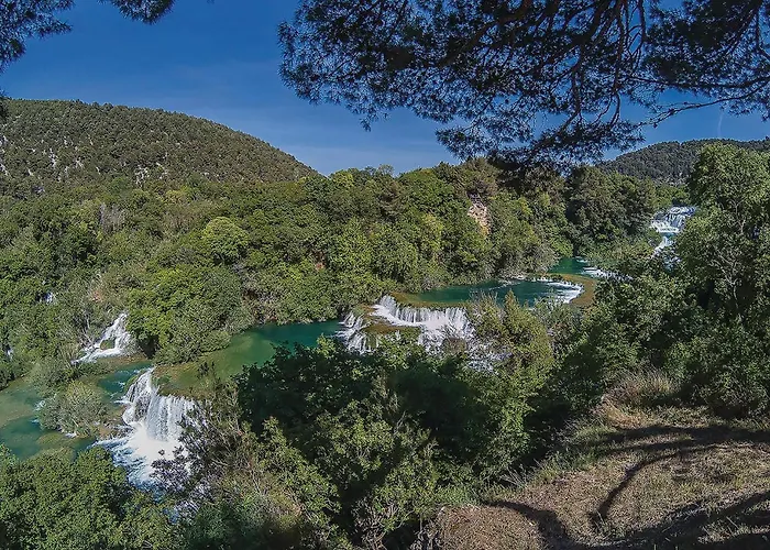 בית נופש 2 Bedroom Beautiful In Drinovci