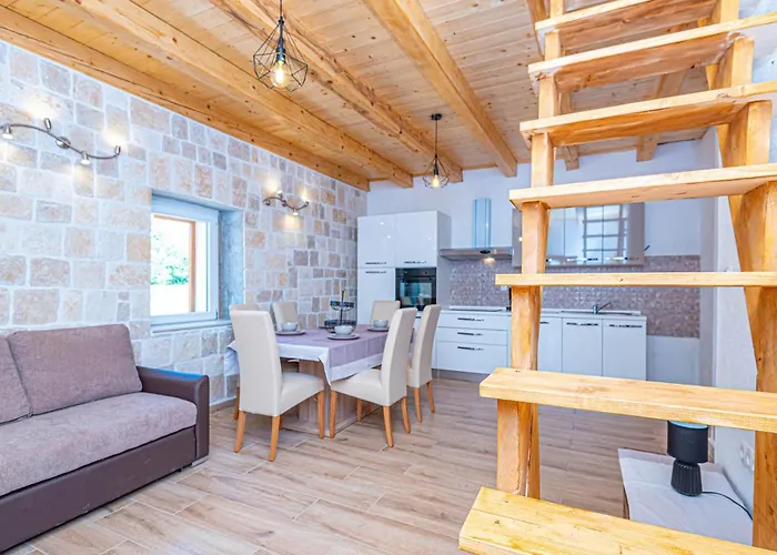 בית נופש 2 Bedroom Beautiful In