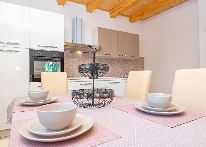 2 Bedroom Beautiful In *